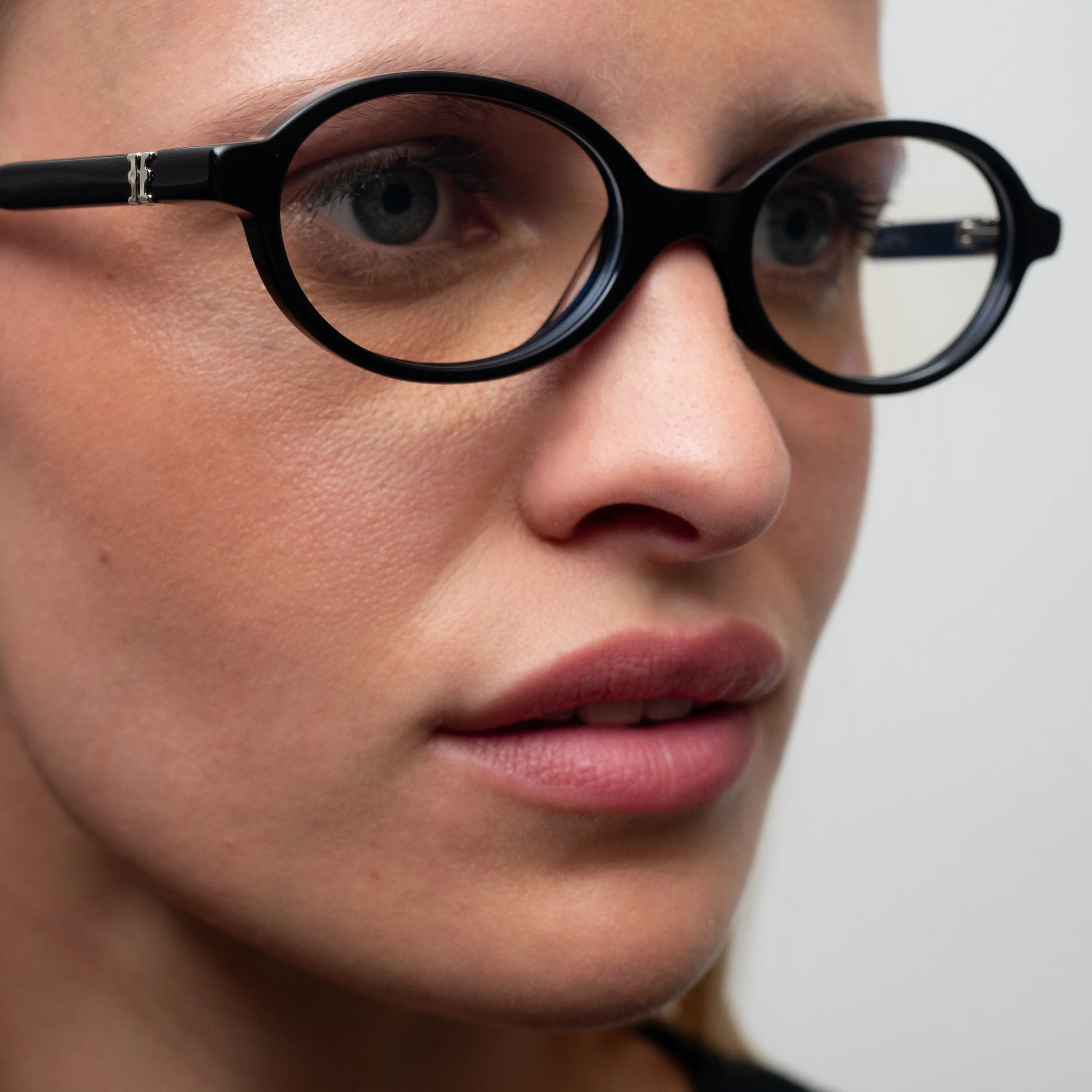 Julia - Image 4