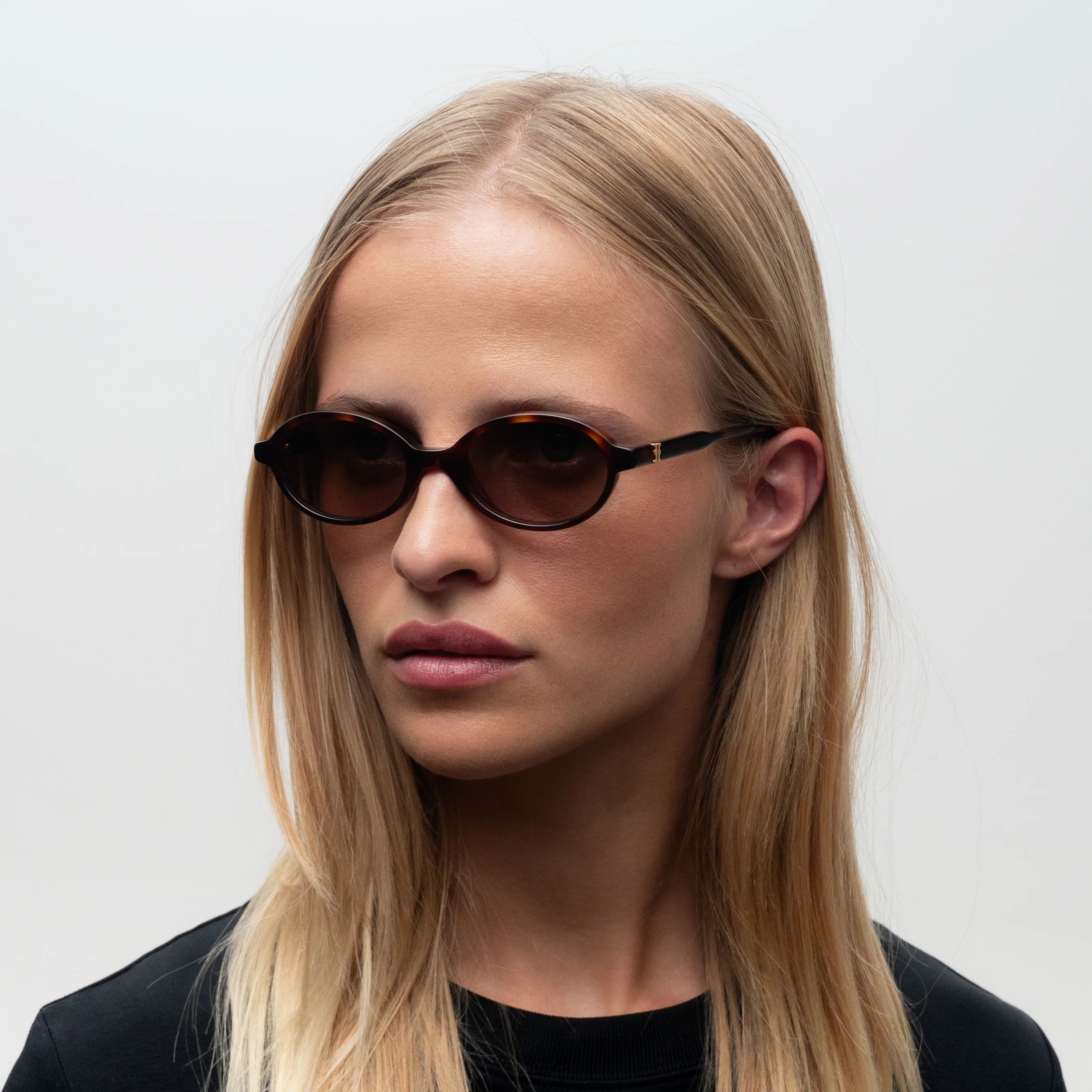 Julia - Image 2