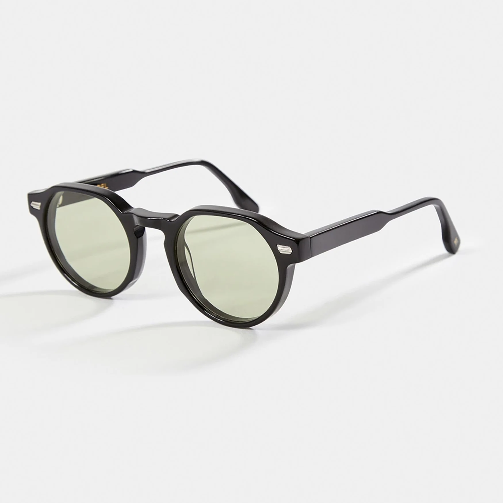 Larry - Image 14